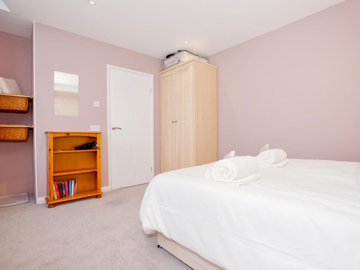 Pass The Keys Lovely 2-Bed Apartment Colyton Near Jurassic Coast Exterior photo